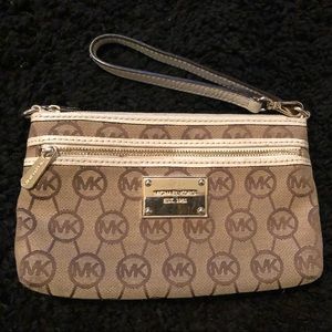 Michael Kors wristlet